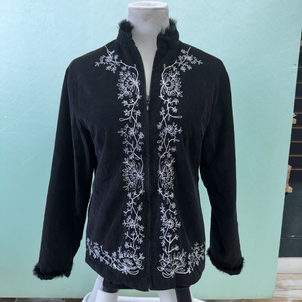 VTG White Stag Women M Black White Floral Embroidered Zip Front Corduroy Jacket